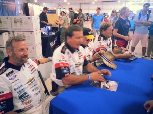 Aeroshell signing - close